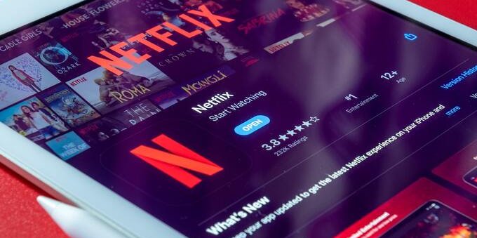 Netflix quartely earnings: password-sharing crackdown is not working