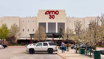 AMC reports net losses on backlog of Hollywood strikes
