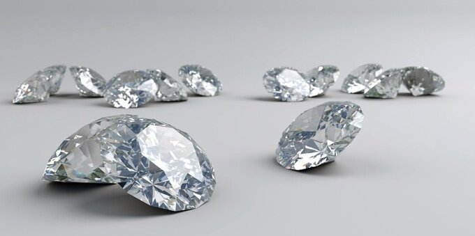 Diamond market shows serious cracks from man-made stones