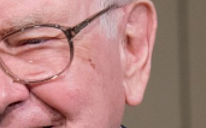 Warren Buffett Speaks Out on AI at Investors' Meeting