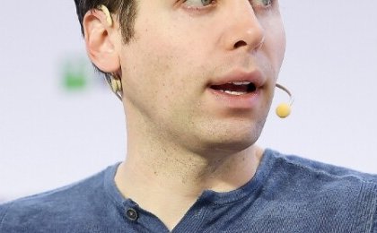 Altman launches Worldcoin, the cryptocurrency that scans your iris