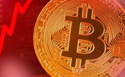 Bitcoin on the Brink: The Risk Everyone Sees but Few Dare to Admit