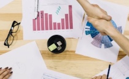 What is crowdfunding? How it works, types and advantages