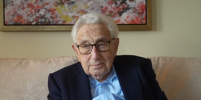 Henry Kissinger: ChatGPT could Jeopardize Democracy
