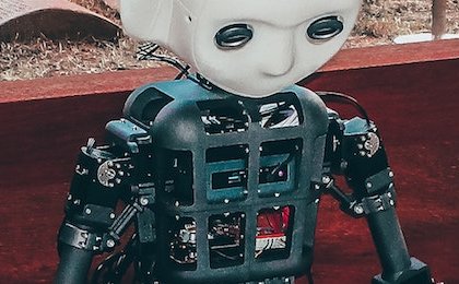 Wikipedia edited by ChatGPT? For founder Jimmy Wales the idea is “intriguing” but AI needs to be improved