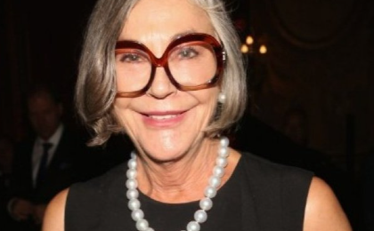 Who is Alice Walton, the world's richest woman in 2025, and how much does she earn?