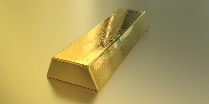 Insight: dollar weakness prompts a new gold rally