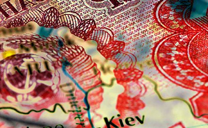 Ruble keeps losing value against the dollar: here's why Putin lost the war