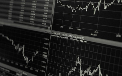 How Central Bank Rate Decisions Shape Equity Markets
