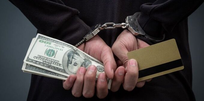 Ponzi Scheme: What is it and How to Avoid Scams