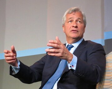 JP Morgan chief says interest rates could reach 8% in investors letter