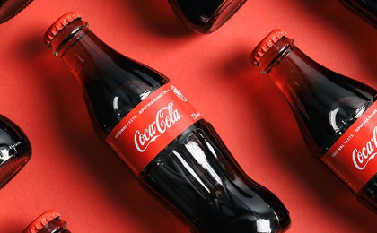 How much does Warren Buffett earn for each Coca-Cola sold?