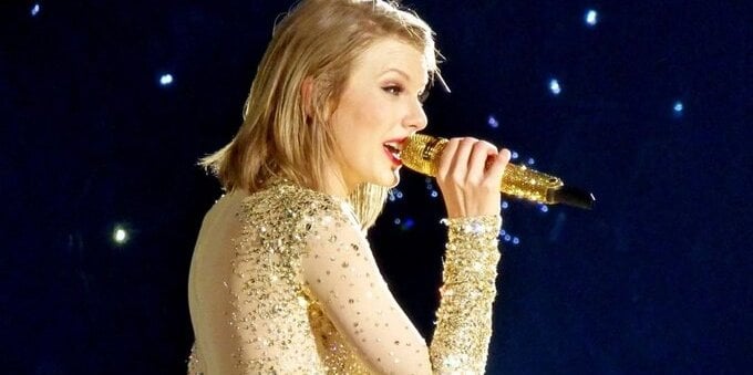 Taylor Swift makes a historic leap in this ranking. She beats Madonna.