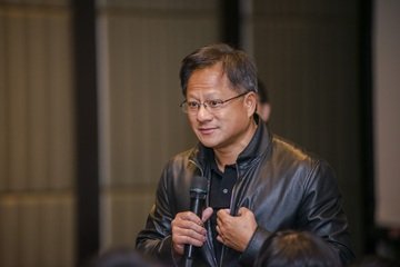 NVIDIA breaks expectations again: AI reaches a "tipping point"