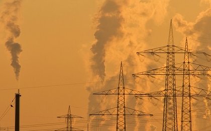 China's industrial decline enters fourth consecutive month 