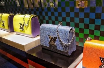 European luxury companies are plagued with negativity: here's why
