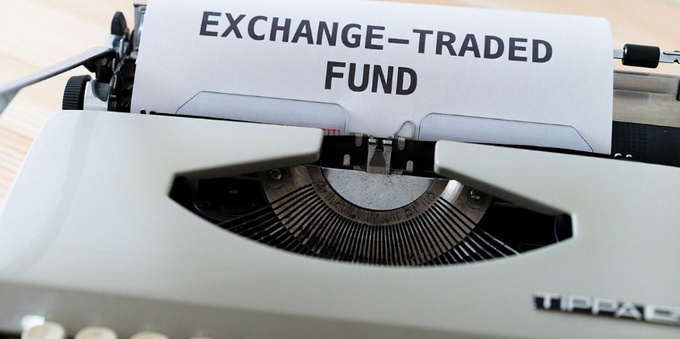 What is the ETFplus market and how does it work?