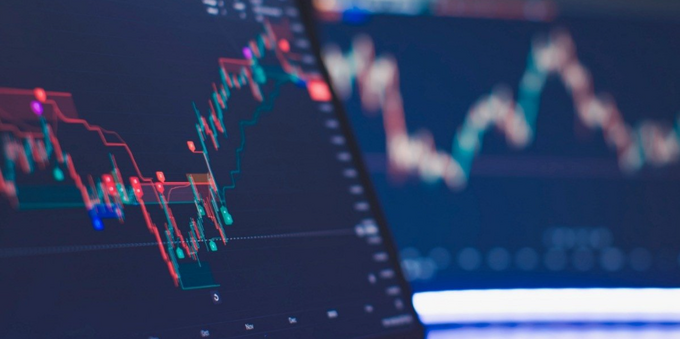 What is Fibonacci retracement and how does it work in trading?