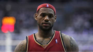 How Much Does Lebron James Make? NBA Star Salary and Net Worth