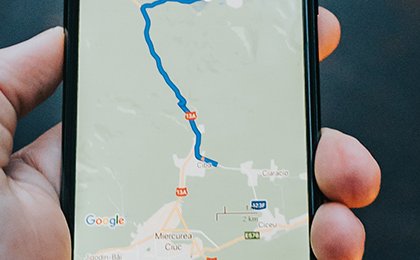 How to spy someone's location on Google Maps