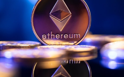 Ethereum Down 38% In One Month: Is This a Strategic Entry Point or a Structural Risk in 2026?