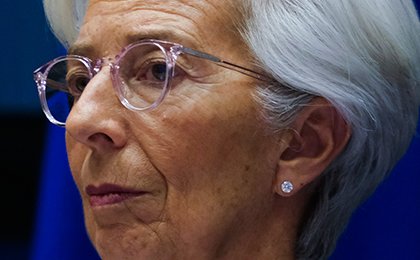 ECB holds interest rates, looks at future Fed moves