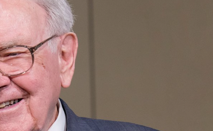 How Much Does Warren Buffett Make? The Billionaire Investor's Net Worth