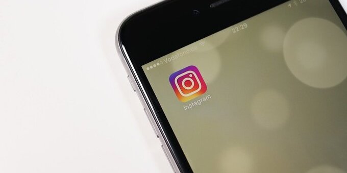 How to see who blocked you on Instagram?