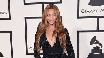 How much does Beyoncé earn, the pop star who became the fifth billionaire musician in the world?