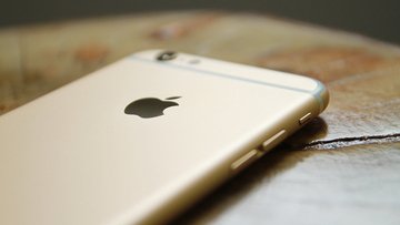 Insight: why are institutional investors fleeing from Apple stocks?