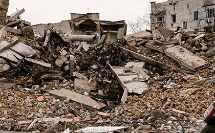 Ukraine civilians forced to join Russia in fake Referendum