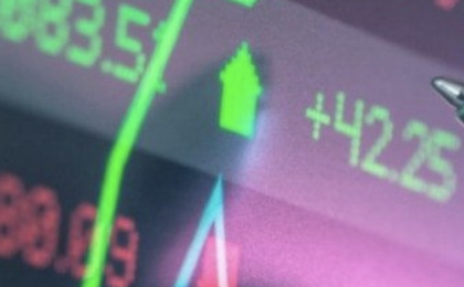 Wall Street is betting everything on AI in 2025. But beware of too-big-to-fail stocks