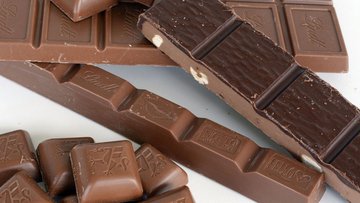 Hedge fund stampede into cocoa futures fuels record price spike