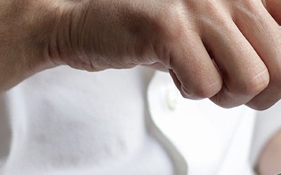 If you use your smartphone too much, you have more wrinkles and pimples, according to science