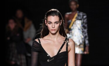 Who is Vittoria Ceretti, the Italian top model engaged to Leonardo DiCaprio, and how much does she earn?