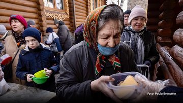 Russian Air Strikes leave Ukraine in the Dark, Kyiv to keep Fighting