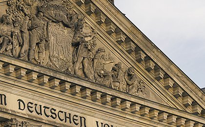 Germany's decline continues: trade balance falls short of expectations