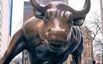 Nasdaq Futures Slide as Asian Chip Rout Deepens — What to Watch Before the Fed
