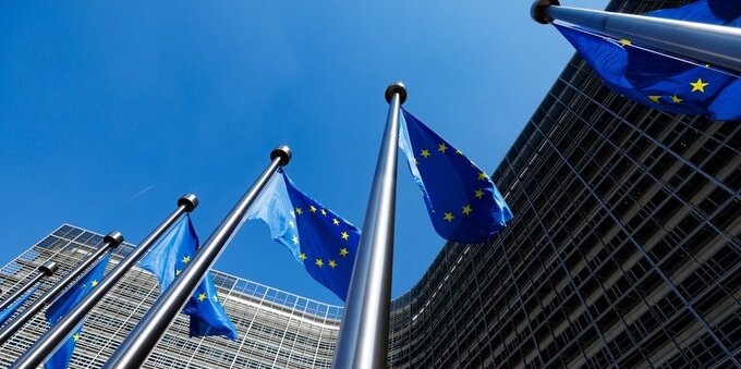 EU begins probe into tech giants antitrust practices