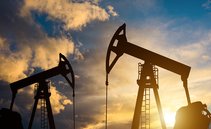 Rising oil prices may disrupt the Fed, ECB's plans