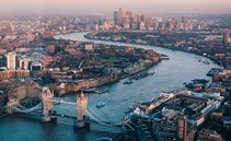 UK: sticky inflation and strong economy delay interest rate cuts
