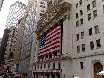S&P 500 Futures Rise 0.5% as Wall Street Shakes Off the Fed's First Rate Hike Since 2023 — What to Watch Today