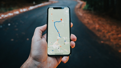 How to spy someone's location on Google Maps