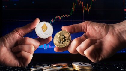 Is a storm brewing for Ethereum? It could plunge 25% or surge 130%