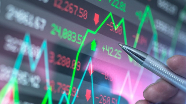 Markets Turn Defensive as Growth Rally Loses Steam