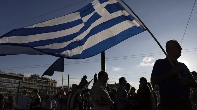 Why Greek Bonds Are Still Considered Safer Than Italian BTPs