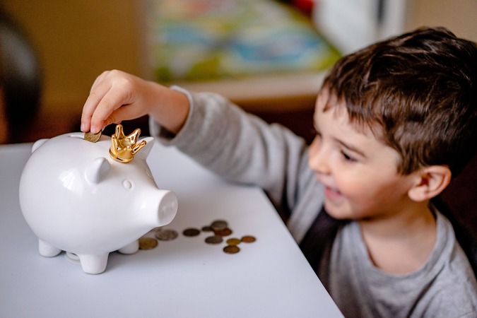 Teaching Kids About Money: Practical Tips for Raising Financially Savvy Children