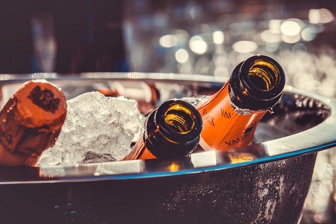 Investors lose taste for top Burgundies and vintage Champagne