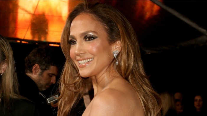 Jennifer Lopez Net Worth: Here's How Much She Earns