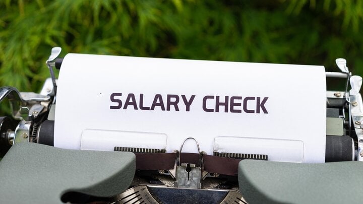 Pay transparency is spreading, what not negotiating your salary really costs